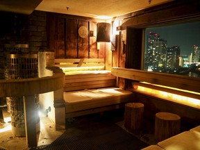 Un nombre croissant d'installations répondent à la culture du spa sauna dans la ville.  IMAGE PAR SKY SPA YOKOHAMA