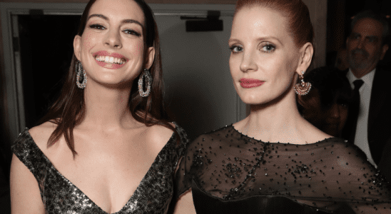 Anne Hathaway and Jessica Chastain