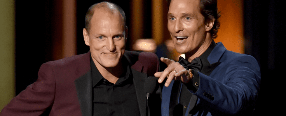 Matthew McConaughey dit que Woody Harrelson pourrait être son vrai frère après une révélation familiale sauvage, révèle le titre de leur nouvelle comédie télévisée à lire absolument