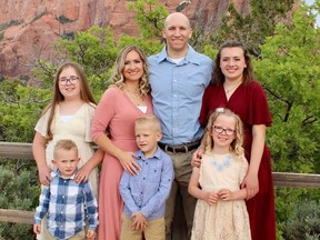 Tausha et Michael Haight et leurs cinq enfants.  Michael les a tous tués, ainsi que sa belle-mère, avant de se suicider, selon des responsables de l'Utah.