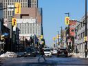 Elgin Street, vue en décembre.  Le centre-ville d'Ottawa ne revient pas à ce qu'il était avant la pandémie.
