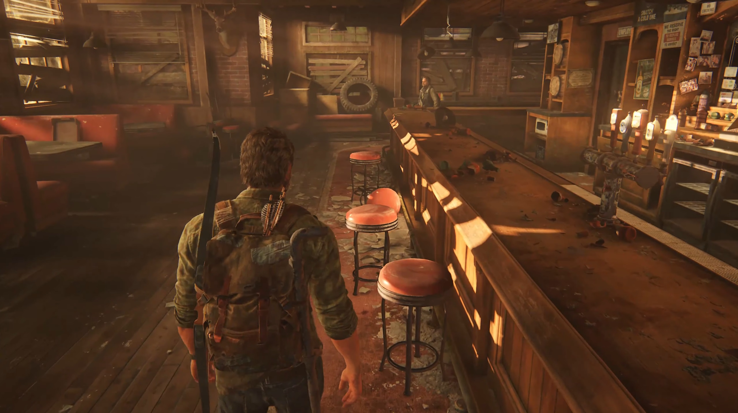 Joel dans un bar dans The Last of Us Part 1