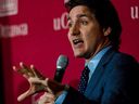 S'adressant aux étudiants de l'Université d'Ottawa le 24 avril, le premier ministre Justin Trudeau s'est vanté d'avoir été étudiant en littérature, puis a mélangé ses définitions de la mésinformation et de la désinformation, écrit le chroniqueur Rex Murphy.