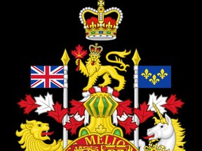 La partie supérieure des armoiries royales du Canada telles qu'elles apparaissent actuellement, avec une représentation de la couronne de Saint-Édouard, portée par la reine Elizabeth II.