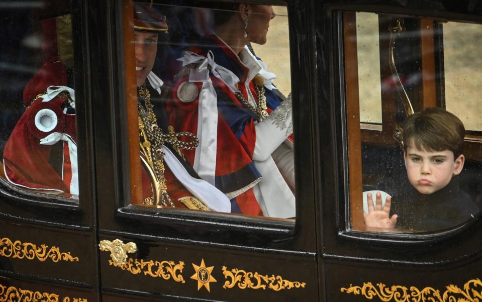 Le Prince Louis dans le Diamond Jubilee Coach - PISCINE