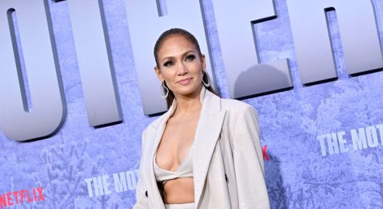 Jennifer Lopez parle des suites et des cascades de "The Mother", des blagues sur les auditions pour jouer James Bond Les plus populaires doivent être lus Inscrivez-vous aux newsletters Variety Plus de nos marques