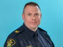 Sergent de la Police provinciale de l'Ontario  Eric Mueller a été tué par balle près du Bourget au petit matin jeudi.