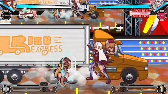 Idol Showdown - Ayame et Korone s'affrontent dans le combattant 2D, alors que Risu passe devant dans un semi-remorque