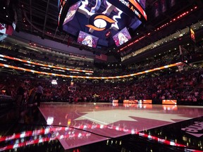 Une vue générale de la Scotiabank Arena pendant l'hymne avant le tout premier match de la WNBA au Canada entre Chicago Sky et Minnesota Lynx.  John E. Sokolowski-USA TODAY Sports