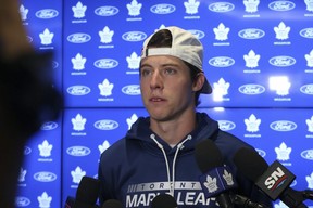L'ailier des Maple Leafs Mitch Marner s'est entretenu avec les médias.  Sa clause de non-échange entre en vigueur le 1er juillet. JACK BOLAND/TORONTO SUN