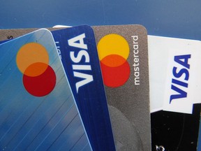Gardez le total des achats par carte de crédit à moins de 30 % de votre limite.