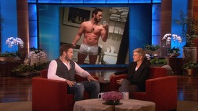 Chris Pratt montre son physique chamois au Ellen DeGeneres Show.