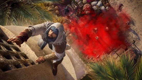 Assassins Creed Mirage : un homme vêtu de blanc grimpe sur une échelle, fuyant une brume rouge en contrebas