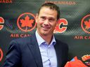 Les Flames de Calgary annonceront Craig Conroy comme nouveau directeur général mardi.  Conroy a 12 ans d'expérience en front-office avec les Flames de Calgary et était leur directeur général adjoint depuis 2014. Al Charest/Postmedia