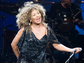 Tina Turner se produit sur scène en Allemagne