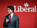 Le premier ministre Justin Trudeau prononce une allocution lors de l'événement des Fêtes du Club Laurier, un événement pour les partisans du Parti libéral du Canada, à Gatineau, au Québec, le jeudi 15 décembre 2022. 
