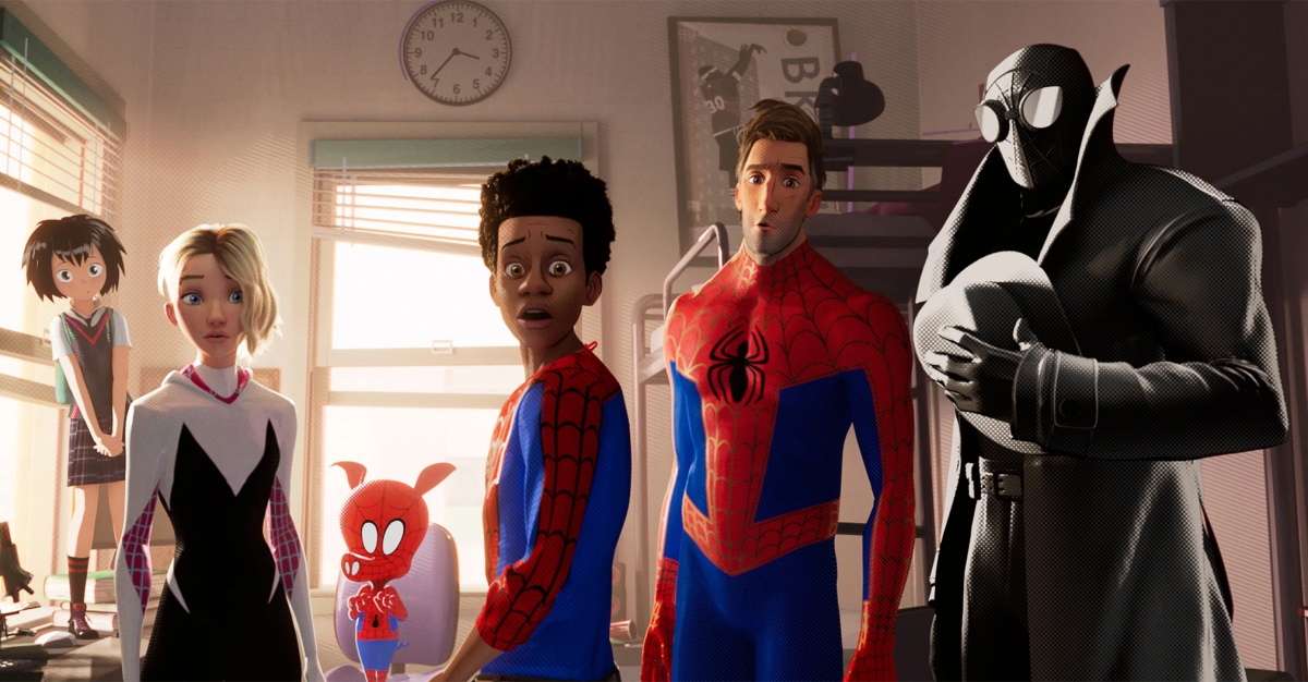 Spider-Man: Into the Spider-Verse trouve des mèmes et une signification dans le remix multivers de l'origine du super-héros de Peter Parker