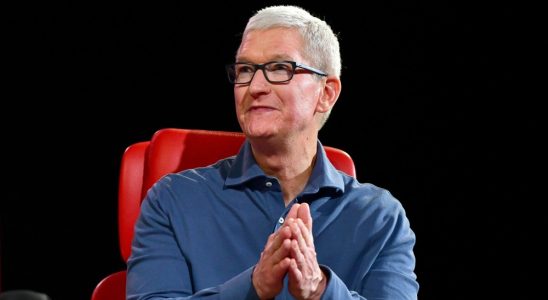 Apple dépasse ses objectifs alors que les ventes trimestrielles chutent de 3 % et que les revenus des services atteignent un record de 20,9 milliards de dollars.