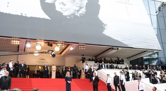 Cannes : Un sac suspect faisant écho devant le Palais s'avère être "un bagage oublié par un touriste"
