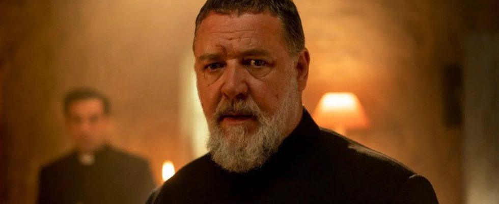 Russell Crowe done up like a priest for The Pope