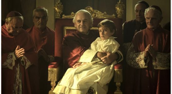 Commentaires du Vatican sur "l'enlèvement" de Marco Bellocchio à propos d'un garçon juif contraint de se convertir au christianisme alors que le film commence en force en Italie