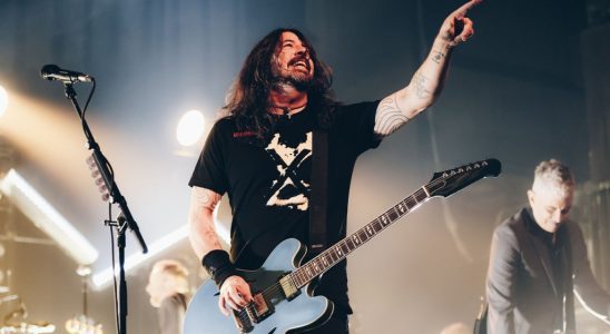 Foo Fighters annonce un nouveau batteur dans le livestream "Preparing Music for Concerts"