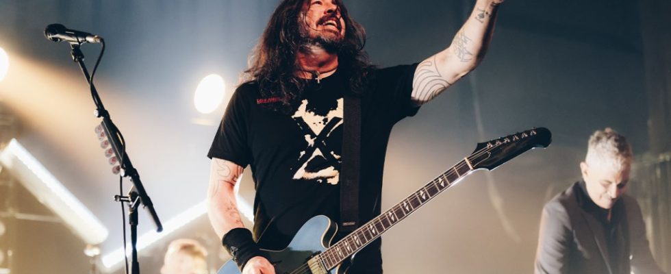 Foo Fighters annonce un nouveau batteur dans le livestream "Preparing Music for Concerts"