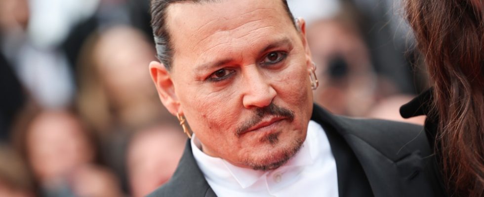 Les fans de Johnny Depp envahissent Cannes de cris et de sanctuaires lors de la soirée d'ouverture : "Viva Johnny" le plus populaire doit être lu Inscrivez-vous aux newsletters Variété Plus de nos marques