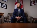 Le député indépendant Kevin Vuong (Spadina-Fort York) dans son bureau à Ottawa, Ont.  le jeudi 23 mars 2023.  