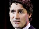 Le Premier ministre Justin Trudeau prend la parole à Toronto le 26 mai 2023. La nomination par Trudeau de l'ami de la famille David Johnston pour enquêter sur les allégations d'ingérence chinoise dans les élections canadiennes était un manquement flagrant à ses fonctions de Premier ministre, écrit Rex Murphy.