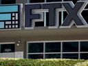 L'entrée de la FTX Arena à Miami, en Floride.