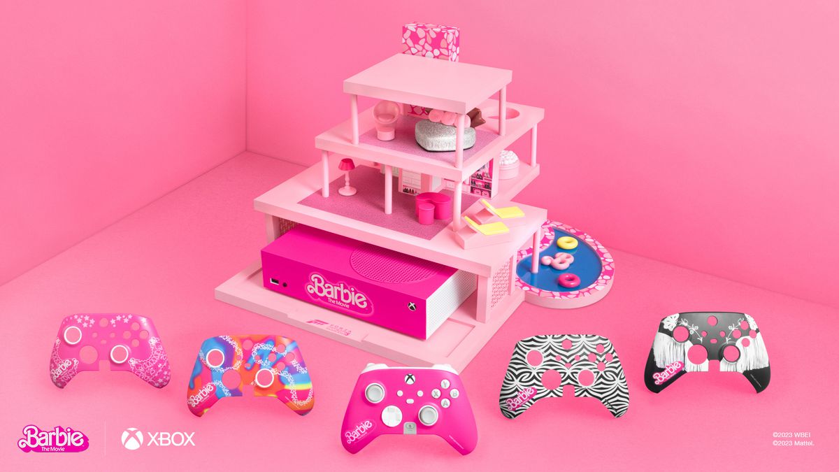 Image promotionnelle d'une Xbox Series X sur le thème de Barbie DreamHouse, avec cinq façades différentes pour la manette de la console