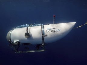 Cette photo fournie par OceanGate Expeditions montre un navire submersible nommé Titan utilisé pour visiter le site de l'épave du Titanic.  (Expéditions OceanGate via AP)