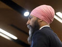 Le chef du Nouveau Parti démocratique, Jagmeet Singh, prend la parole devant le caucus, à Ottawa, le 29 mars 2023.