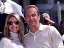 Kevin Costner et Christine Baumgartner en 2000.