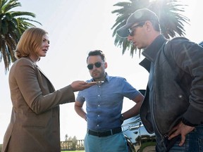 Sarah Snook, Kieran Culkin et Jeremy Strong dans une scène de la saison 4 de Succession.