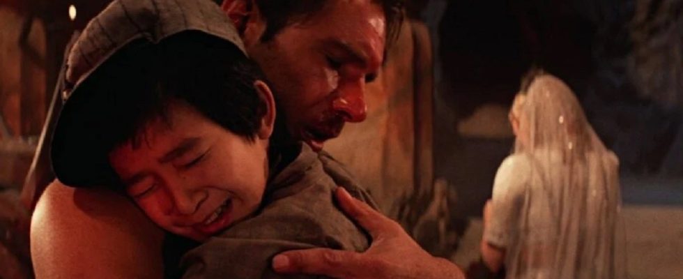 Ke Huy Quan surprend Harrison Ford à l'avant-première d'Indiana Jones et de Dial of Destiny