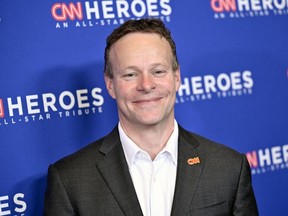 Chris Licht assiste à la 16e édition annuelle de CNN Heroes All-Star Tribute le 11 décembre 2022 à New York.