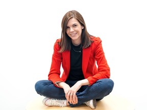 Marie Chevrier Schwartz, fondatrice et directrice générale de la société torontoise de promotion de marques Sampler, est photographiée à Toronto, le jeudi 15 juin 2023.