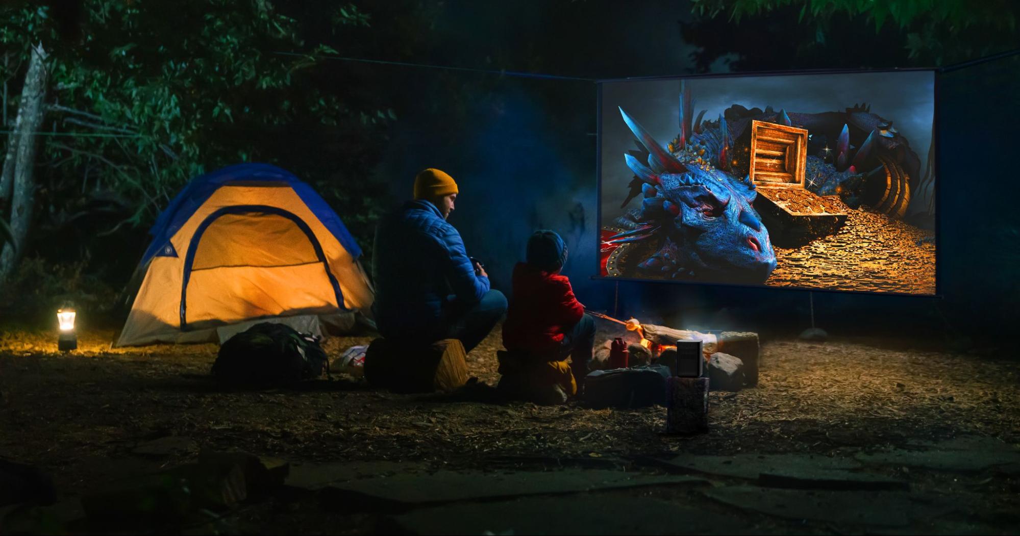 XGIMI Halo+ installé dans un camping