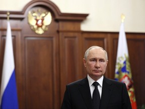 Le président russe Vladimir Poutine prononce une allocution vidéo le samedi 24 juin 2023, alors que les combattants du groupe Wagner organisent une rébellion.