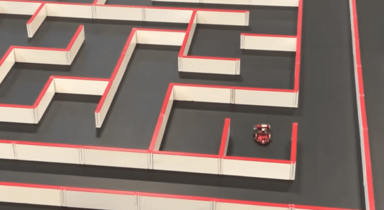 Voici une vidéo fascinante sur des souris robotiques résolvant des labyrinthes