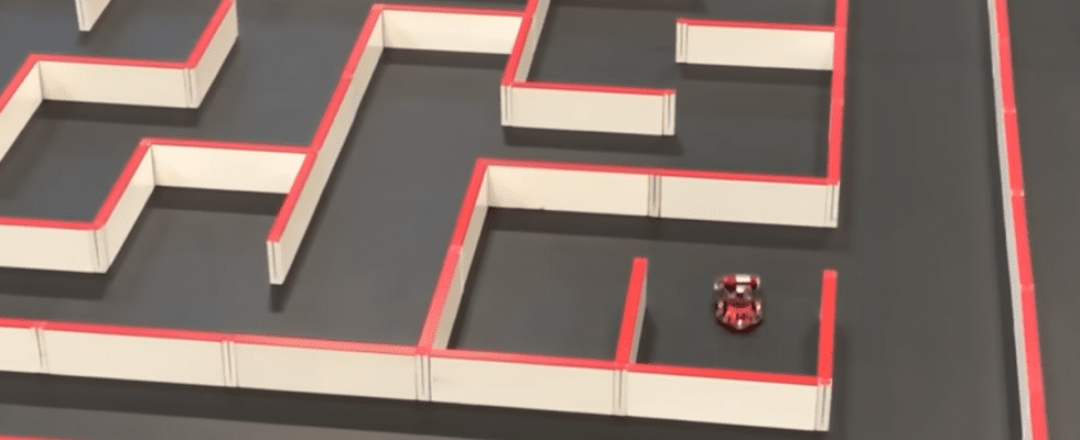 Voici une vidéo fascinante sur des souris robotiques résolvant des labyrinthes