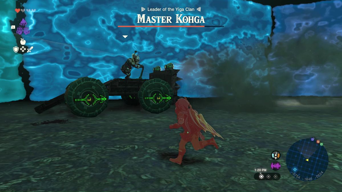 Un Link endommagé combattant Maître Kohga sur un véhicule dans une arène