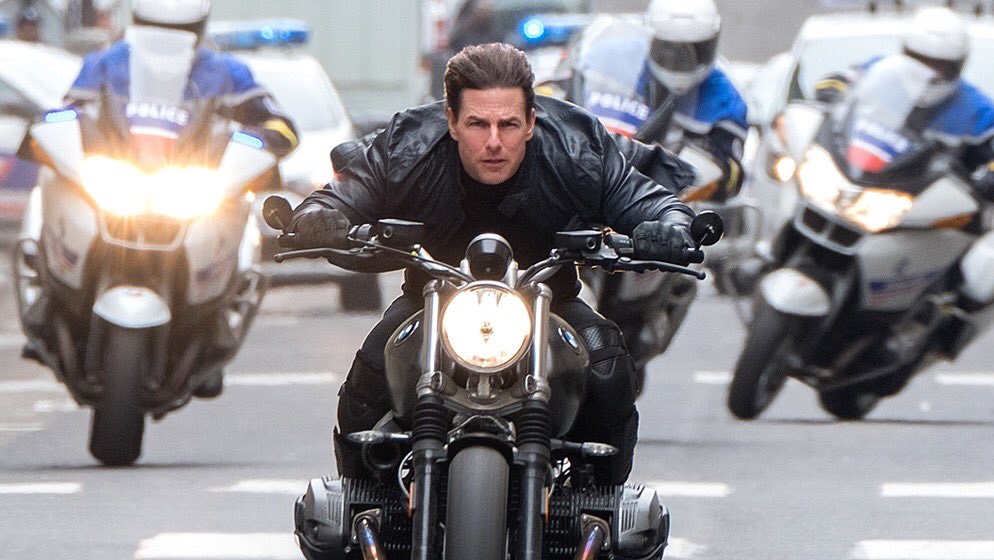 Tom Cruise dans le rôle d'Ethan Hunt, poursuivi dans Mission : Impossible Fallout