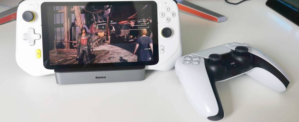 Logitech G Cloud with Final Fantasy 16 PS5 remote play on screen
