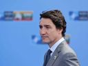 Le Premier ministre canadien Justin Trudeau arrive pour assister au sommet de l'OTAN, à Vilnius le 11 juillet 2023. (Photo de LUDOVIC MARIN/AFP via Getty Images)