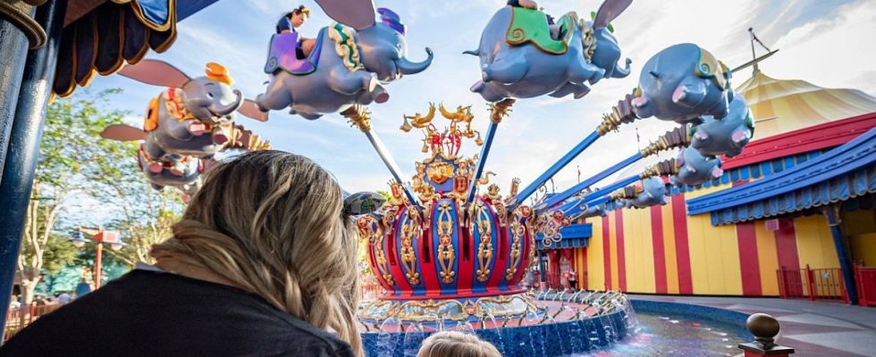 Alors que les foules sont minces, la bulle Disney World éclate-t-elle?