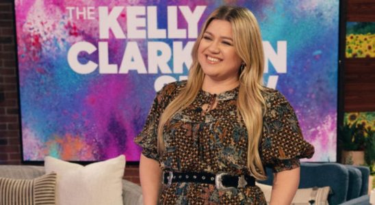 Kelly Clarkson on The Kelly Clarkson Show.