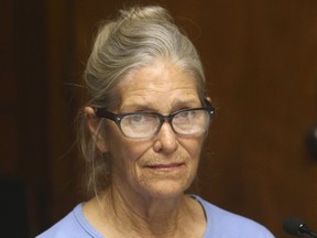 Leslie Van Houten assiste à son audience de libération conditionnelle à la California Institution for Women, le 6 septembre 2017 à Corona, en Californie.